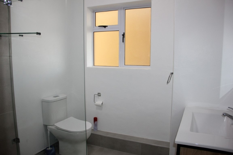 To Let 2 Bedroom Property for Rent in Martinville Western Cape